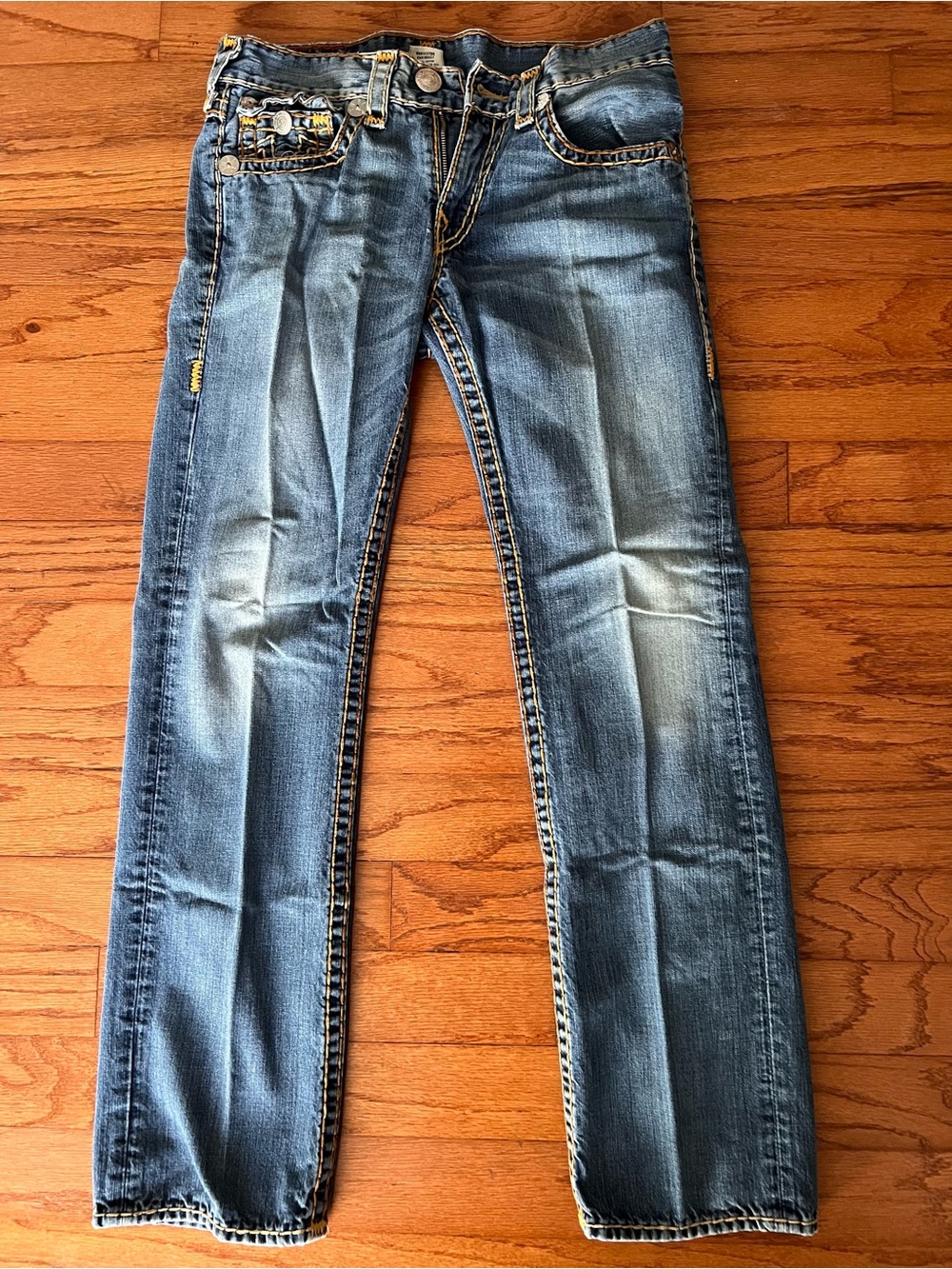 True Religion Men's Faded Blue Straight Jeans
Ricky Super T
